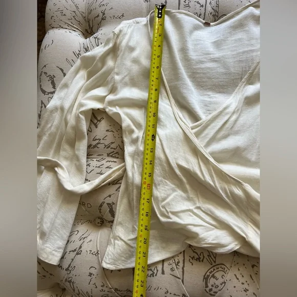 Free People Cotton Blend Wrap Shirt Top Coverup w Bell Sleeves Cream Ivory EUC - Picture 12 of 12